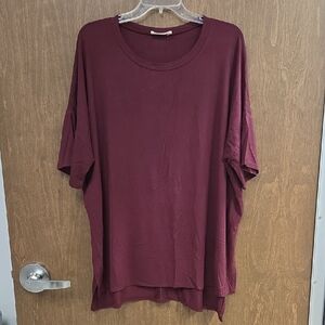 Zenana Outfitters Maroon Short Sleeve Tee